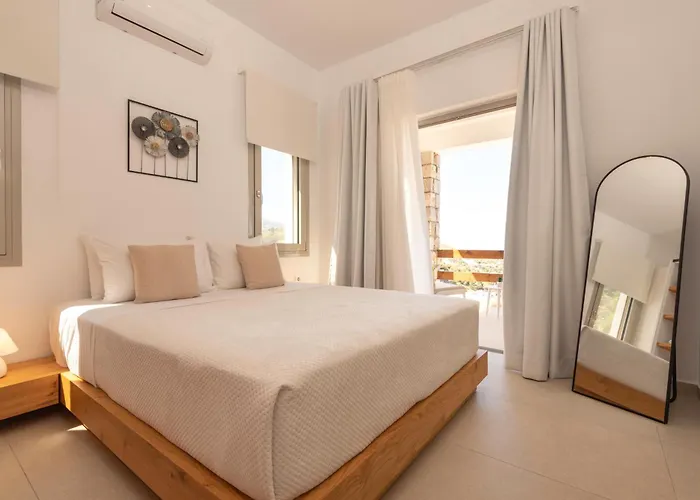 Mia Anasa - Luxury *