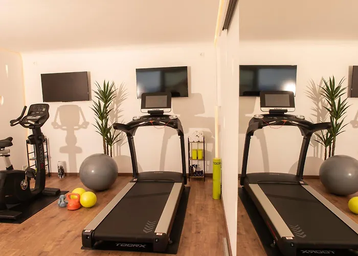 Mia Anasa - Luxury *